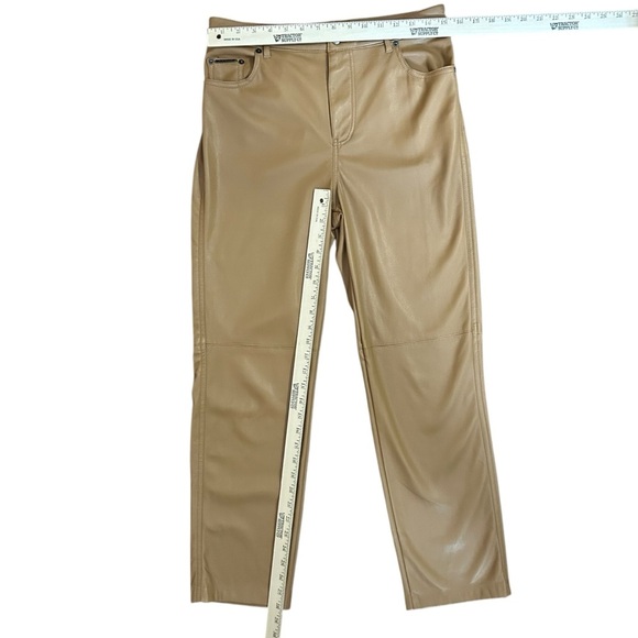 Elie Tahari‎ Women’s Vegan Leather Straight Leg Pants Desert Brown BUTTERY SOFT - Picture 4 of 5